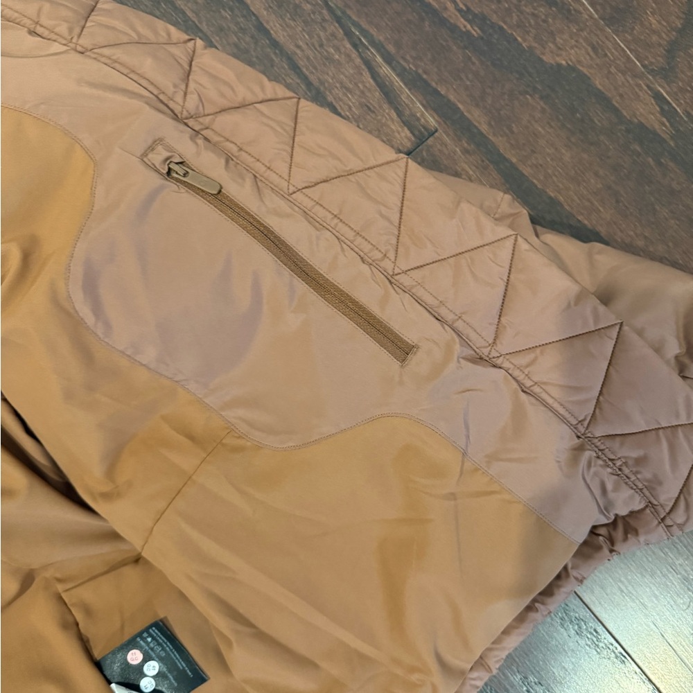lululemon athletica Women's Puffer Jacket in Rust Brown - Picture 7 of 7